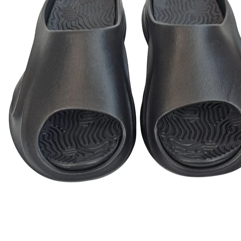 Pretty Little Things Womens US 7‎ Black Cut Out Rubber Ribbed Sole Slide Shoes
